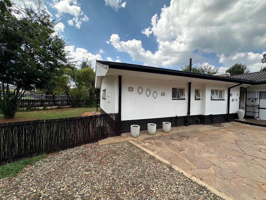 3 Bedroom Property for Sale in Wolmaransstad North West